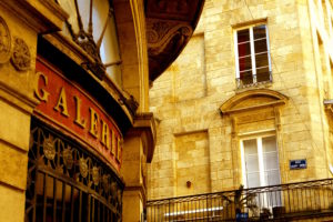 Visitare Bordeaux con una guida italiana